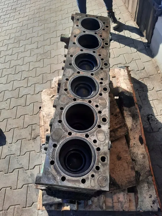 Moottorilohko Volvo FH 4 D13K image 7