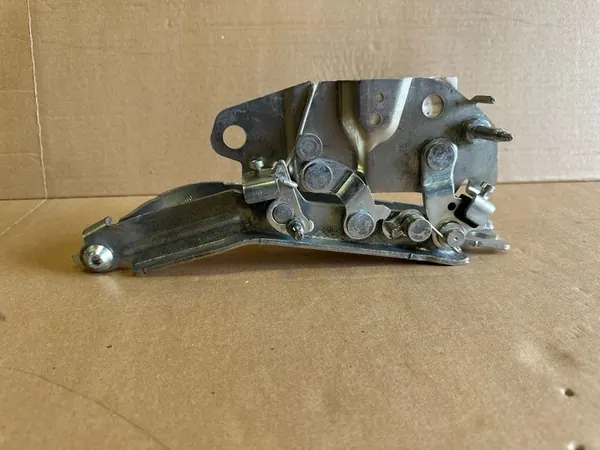 Volkswagen Tiguan II Bisagras de Capó 5NA823302G image 3