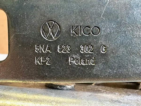 Volkswagen Tiguan II Bisagras de Capó 5NA823302G image 4