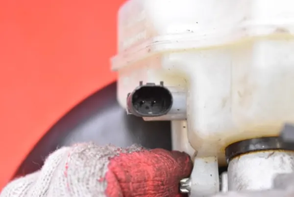 Bromskraftförstärkare Pump OEM A2114300930L Mercedes E-klass image 8