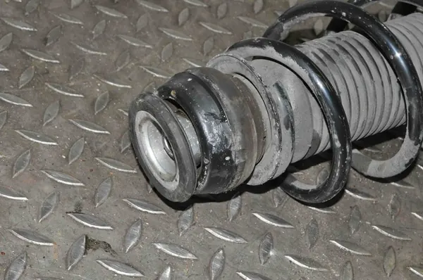 Ammortizzatore anteriore sinistro Audi A1 2011 OEM 6R0413031AR image 3