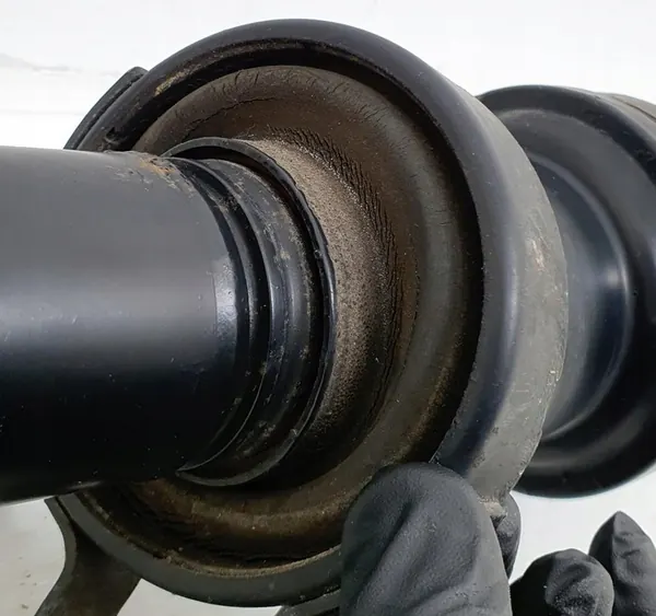 Drivaxel Porsche Cayenne 4.5 V8 7L0521102H image 3