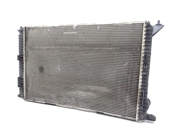 Radiador de agua Audi RS5 RS4 4.2 FSI image 2
