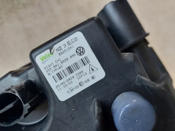 FARO - DIREITO - VW T-CROSS - 2GM image 9