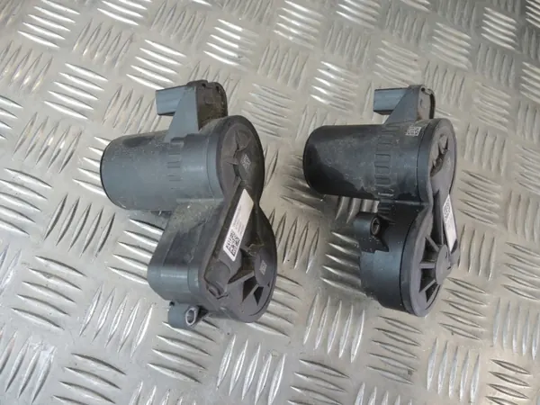 Alfa Romeo Stelvio Handbremshebel OEM 00505632520 image 2