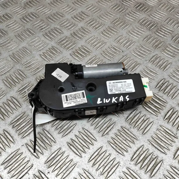 Schiebedachmotor OEM A2059013212 für Mercedes-Benz E Coupé image 2