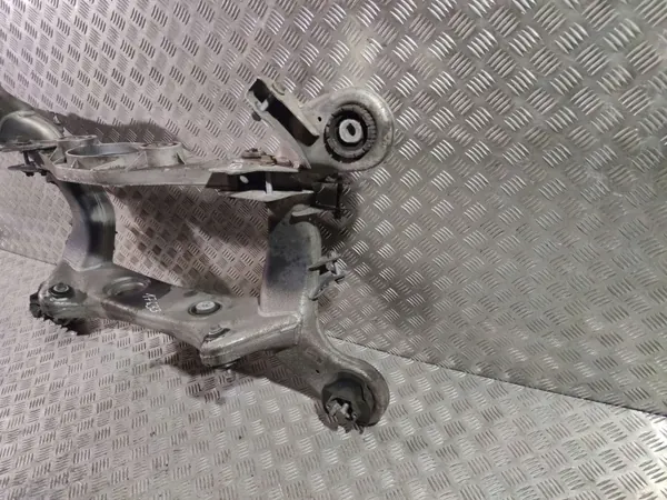 Mercedes-Benz hulpframe achter OEM A2213520206 image 7