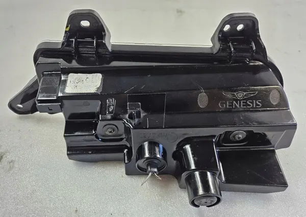 Feu de recul arrière gauche OEM 924A4-CU000 Genesis GV60 image 7