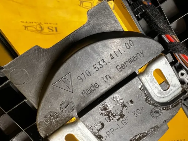 Túnel central trasero OEM 97053341100 Porsche Panamera image 7