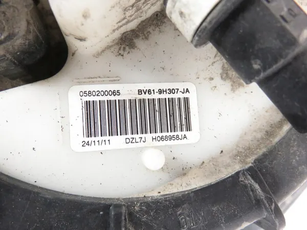 Polttoainesäiliö OEM BV619K007K Ford Focus MK3 1.0 EcoBoost image 9