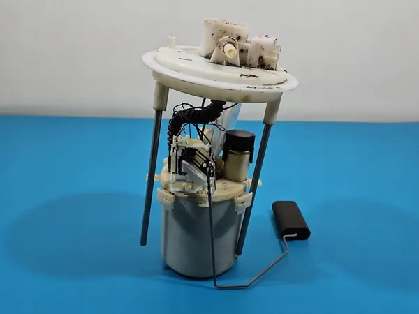 Bomba de combustível Fiat Punto II 1.2 8V 4 pinos OEM 51709816 image 3