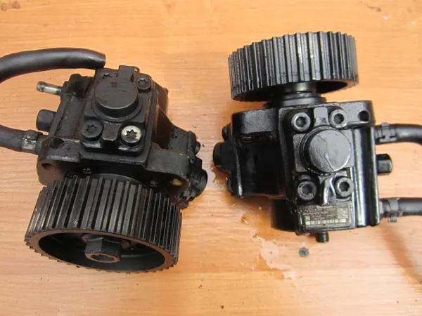 Brandstofinjectiepomp Opel Insignia Astra J 2.0 CDTI 0445010193 image 3