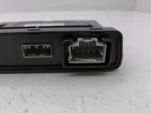 Módulo de freno Tesla OEM 100761800D - Usado image 6