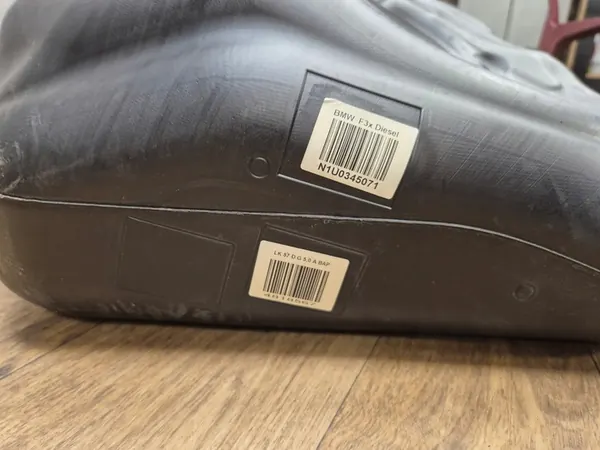 BMW F30 F31 F32 F33 F36 Diesel Fuel Tank with Pump 7294609 image 4