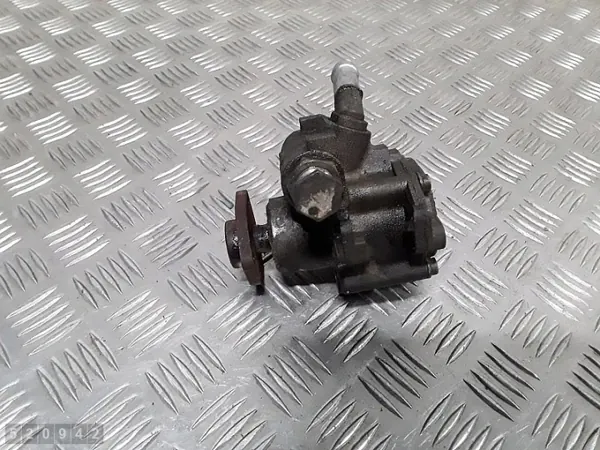 Bomba de dirección OEM 678045902 para BMW X1 E84 image 3