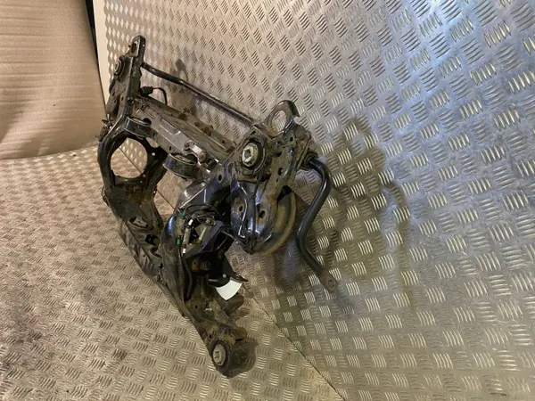 UTO47044 Achter Hulpframe voor Volvo XC90 2019 image 3