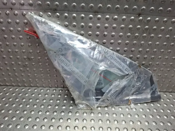 Carrosserieglas voor rechts OEM S26337603 Fiat Grande Punto image 3
