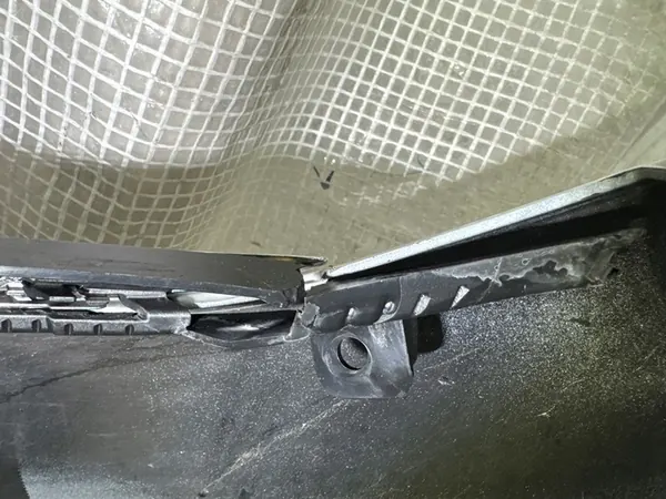 Paraurti anteriore VW Touareg image 7