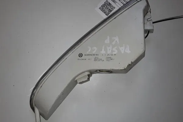 Seta dianteira esquerda VW PASSAT CC 3C8953041 image 2