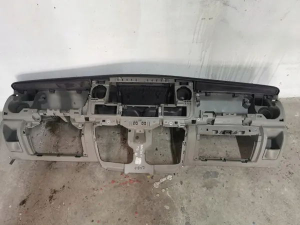 OEM DESKA ROZDZIELCZA KONSOLA Renault Master II 03-09 image 2