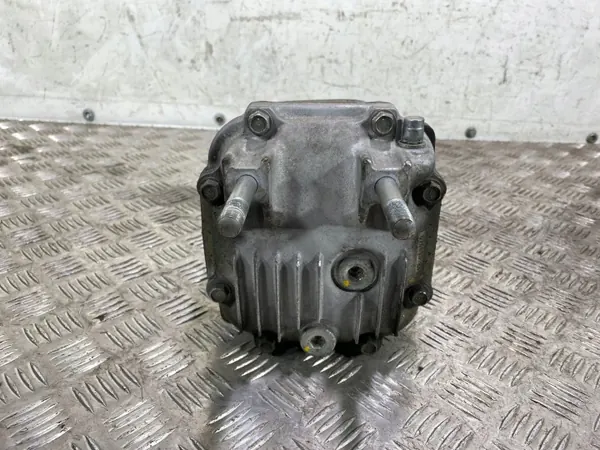Subaru R44L Bakre differential - Begagnad OEM-del image 4