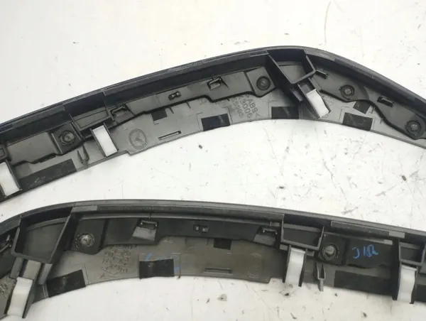 Mazda CX-7 2011 Mittkonsoll List OEM EH4455254 image 10