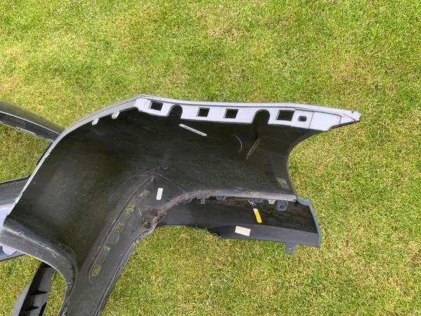 Parachoques trasero Mercedes ML W166 AMG 11-15 image 7