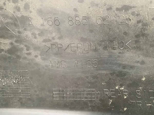 Parachoques trasero Mercedes ML W166 AMG 11-15 image 9