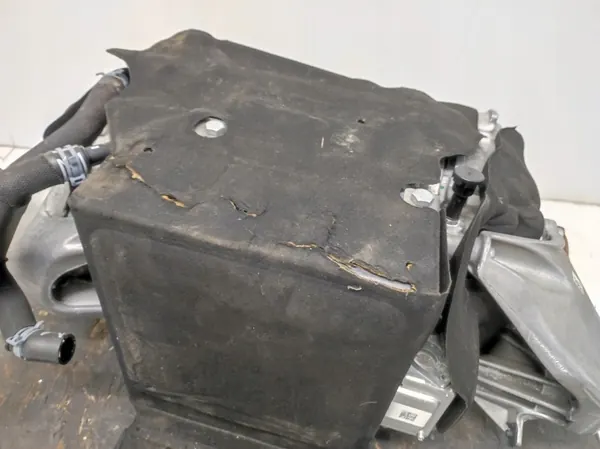 Motor elétrico traseiro OEM 0EF903042K Audi Q8 E-Tron image 6