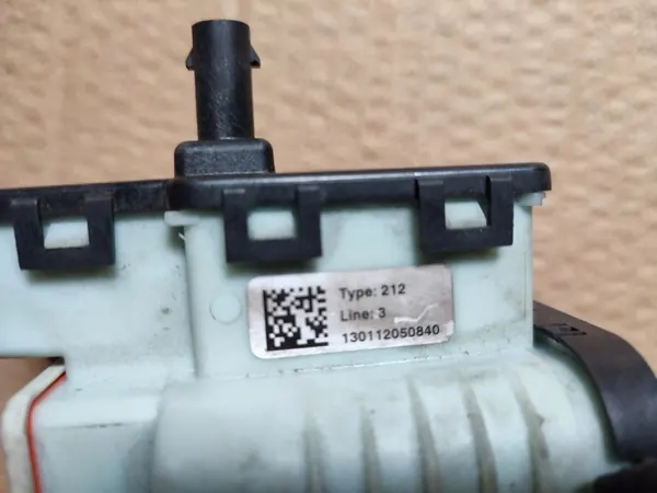 Volkswagen Crafter AdBlue-pumppu OEM 1928499093 image 7