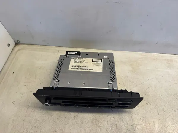 BMW 1 E87 Radio CD OEM 9249404 - Gebruikt image 4