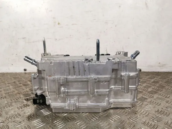 Honda CR-V Omvormer OEM 1530146635 - Gebruikt image 2
