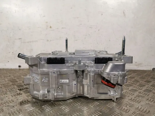 Honda CR-V Omvormer OEM 1530146635 - Gebruikt image 3