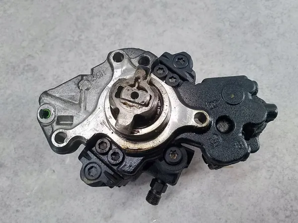 Bomba de combustível PEUGEOT 508 I SW 2.0 HDI OEM image 1