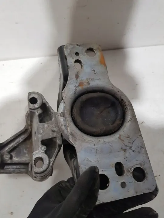 Nissan Micra 2004 Right Front Engine Mount image 4