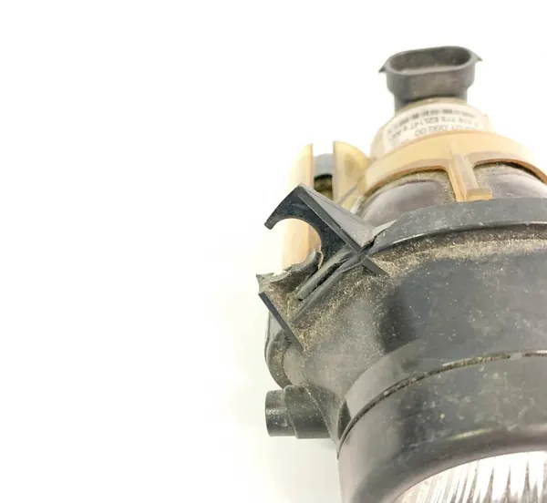 BMW X3 E83 2004 Farol de Neblina Direito image 4