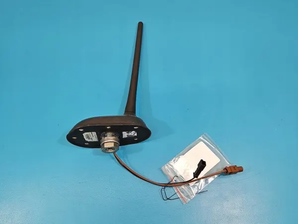 Antena Mercedes OEM A1698202675 - Usado image 4