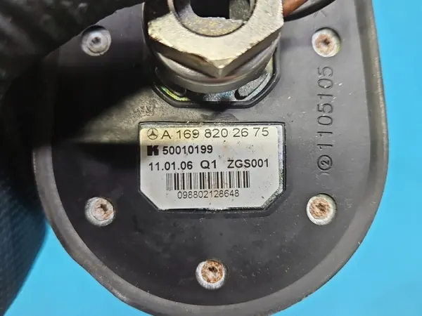 Antena Mercedes OEM A1698202675 - Usado image 6