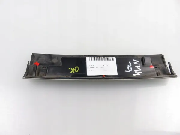 LUZ DE FREIO FORD KUGA I 7M5113A601 image 4