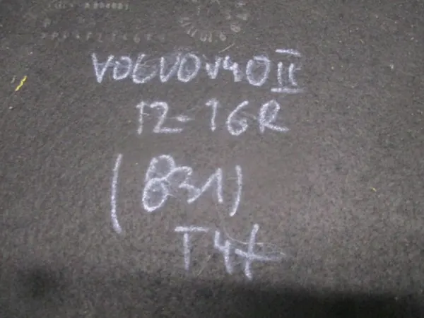 Begagnad bagagehylla OEM KBI53525 för Volvo V40 II 2016-2020 image 3