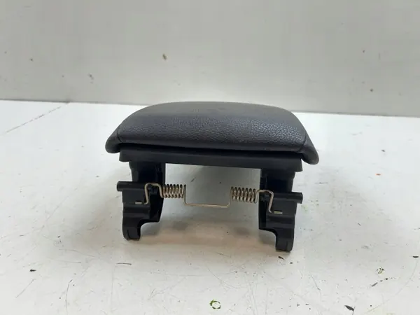 Accoudoir console BMW OEM MAM83736 - État utilisé image 3