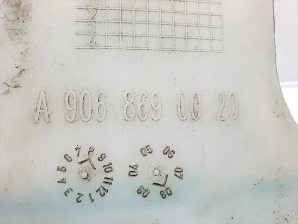 VW Crafter 30-50 Windshield Washer Fluid Tank A9068690020 image 5