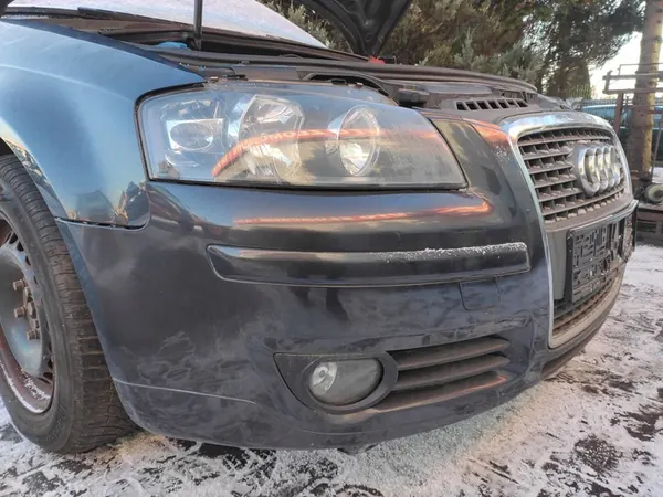 Parachoques delantero Audi A3 8P con rejillas de faros image 2