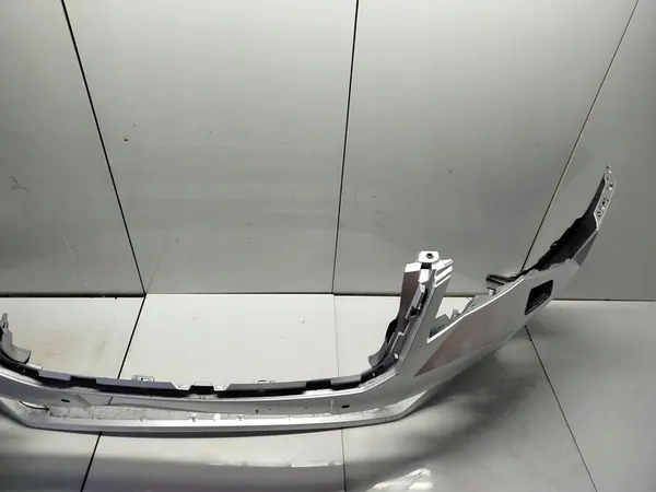 Paraurti anteriore - Skoda Superb III 2015-2019 image 4