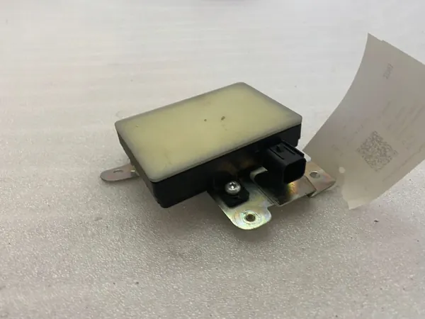 Module angle mort Jaguar XE OEM GX7314D453AC image 4