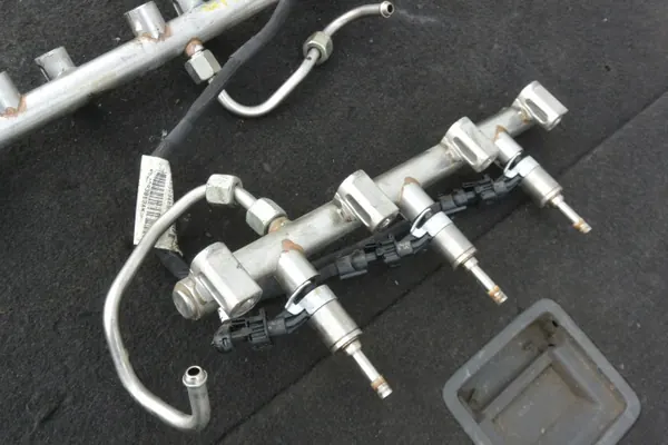 Insprutningsräl OEM 000283628 för Maserati 3.0B image 5