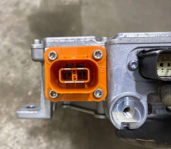 Inversor Chrysler Pacifica Híbrido OEM 05185046AA image 6