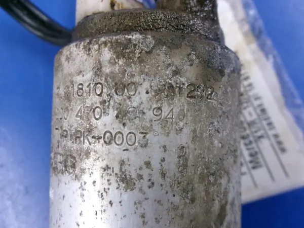 Bränslepump Mercedes W202 2.0 16V image 4