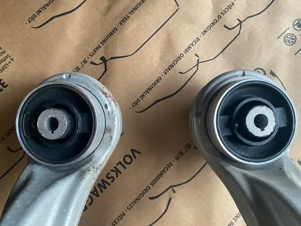 AUDI A8 Braccio di Controllo Inferiore Sinistro 4H0407693G image 8