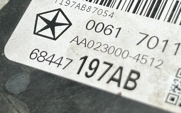 DODGE RAM IV 1500 IV LIFT 14- Fläktkylare 5.7 68447197AB image 3